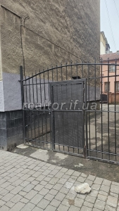 Zatyshna_kvartyra_v_tsentri_z_vydom_na_lypovu_aleyu_na_pochatku_vulytsi_Shevchenka_23481_9_1733225971.jpeg