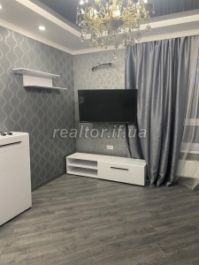 Rent an elite apartment in Kalinova Sloboda on Slobidska Street