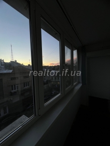 Zdam_dvokhkimnatnu_kvartyru_v_tsentri_mista_po_vulytsi_Hrushevskoho_23561_7_1738668262.jpeg