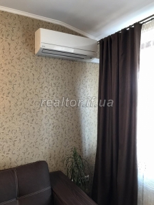 Apartment for rent in a Pobutova Street
