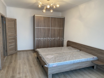Rent an apartment in a new building with renovation on the street Tselevicha
