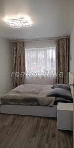 Rent an apartment in the city center on the street Melnik
