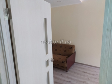Rent an inexpensive apartment after renovation on the street Chornovola