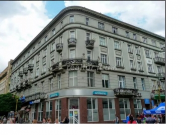 The free-use premises for rent on Independence Street are for rent