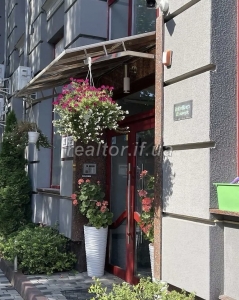 Zdayu_v_orendu_odnokimnatnu_super_kvartyru_v_tsentri_mista_po_vulytsi_Bandery_23494_7_1733835803.jpeg