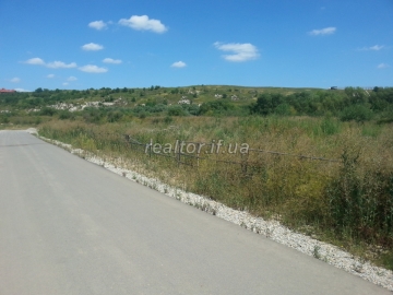 Земельна ділянка в селі Вовчинець зі сторони мікрорайону Каскад