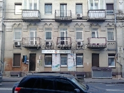 7-bedroom apartment in Kyiv.