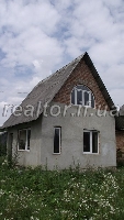 Bungalow Haus in einer Ortschaft. Nieder Verbizh