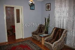 Two-level apartment with land in the center of the street Kobylyanska