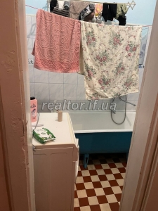 prodayetsya_2_kimnatna_kvartyra_v_tsentri_mista_v_avstriiskomu_budynku_po_vulytsi_Shevchenka_22653_6_1696927986.jpeg